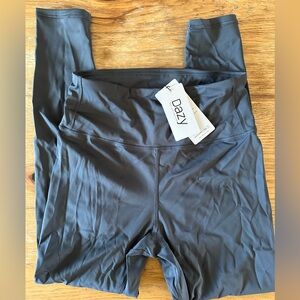 Large size super soft stretch dark gray leggings Dazy brand w/ tags never worn